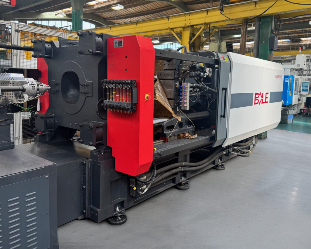 Injection moulding investment: 550-ton Bole machine at Flambeau Europe’s Ramsgate factory